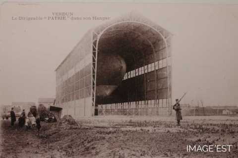 Hangar du dirigeable Patrie (Belleville-sur-Meuse)